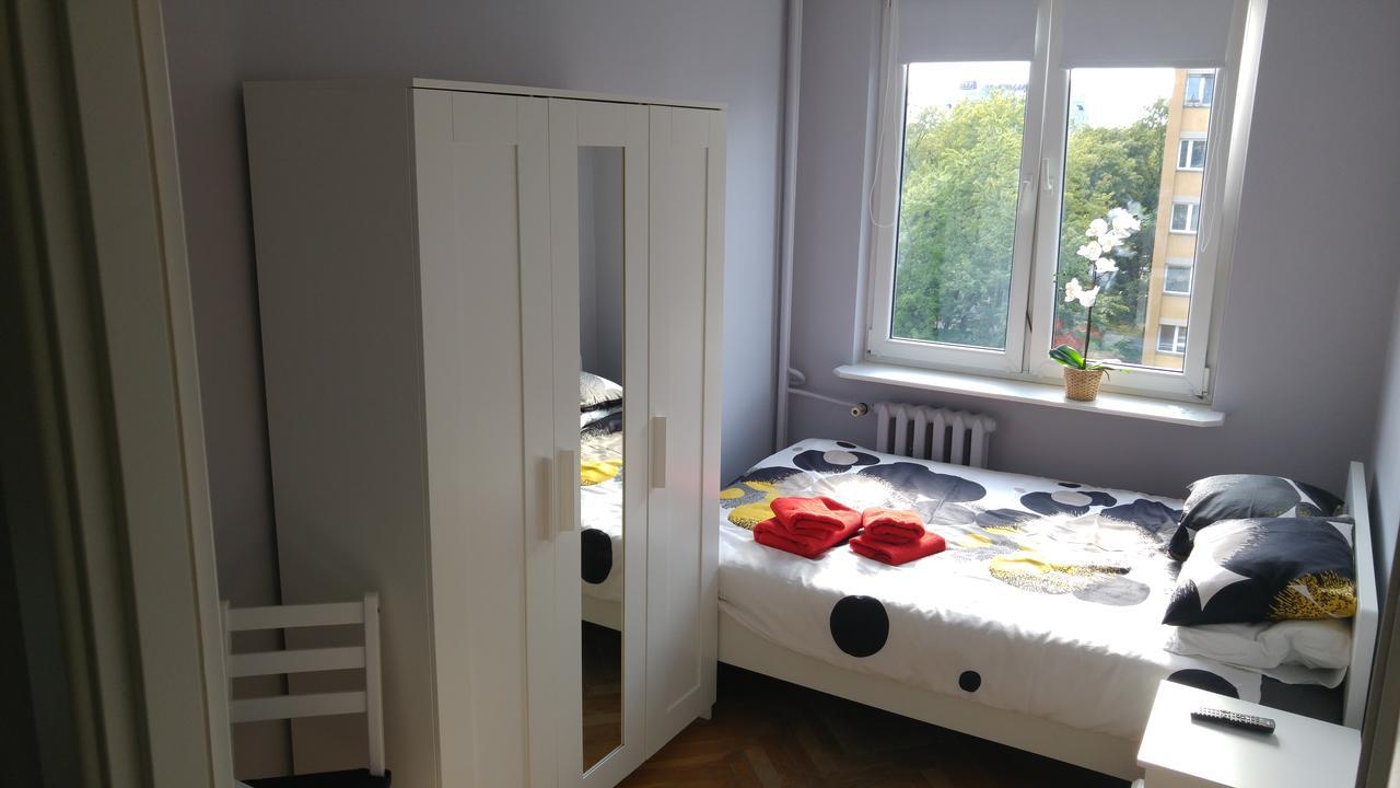 Rent0Nline Niepodleglosci Rooms Metro Warszawa Eksteriør billede