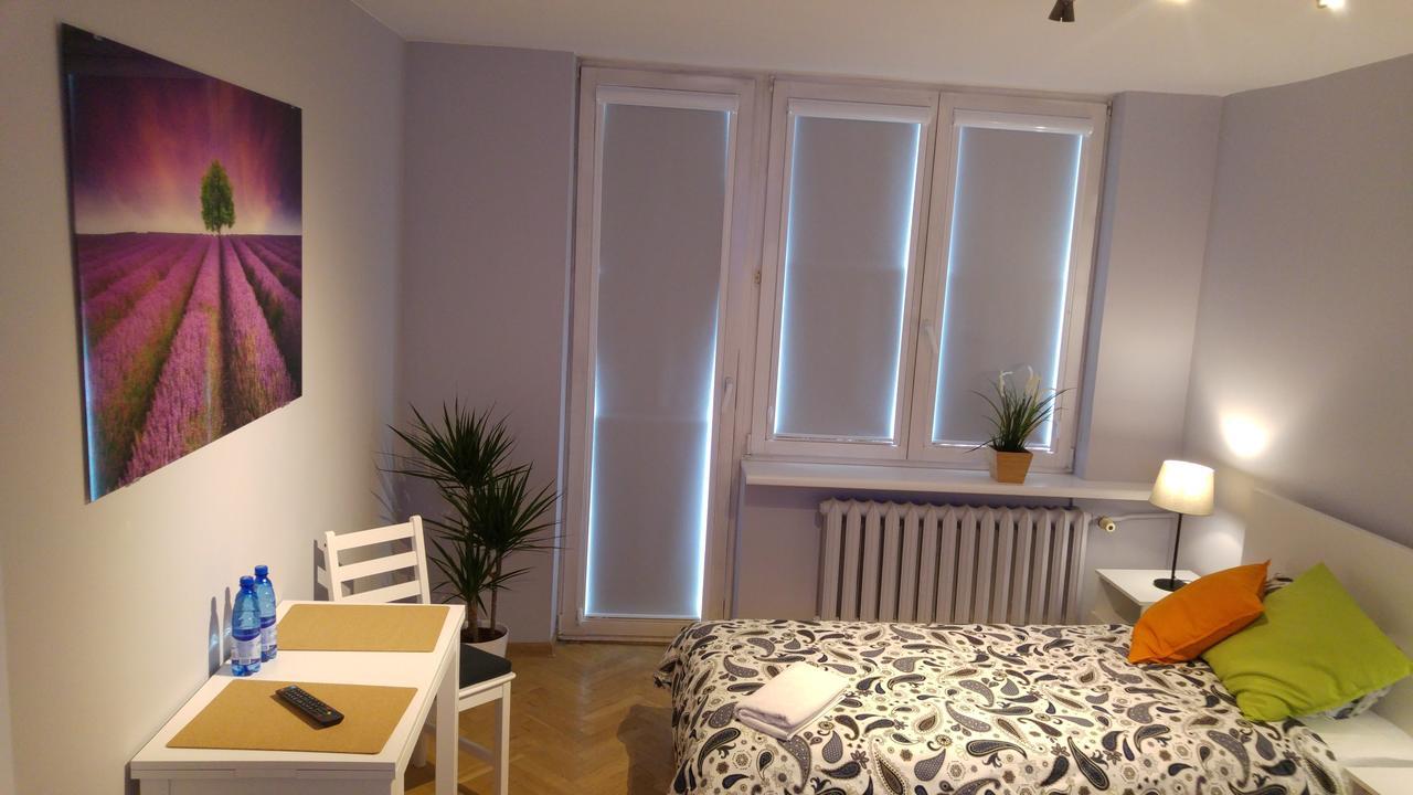 Rent0Nline Niepodleglosci Rooms Metro Warszawa Eksteriør billede